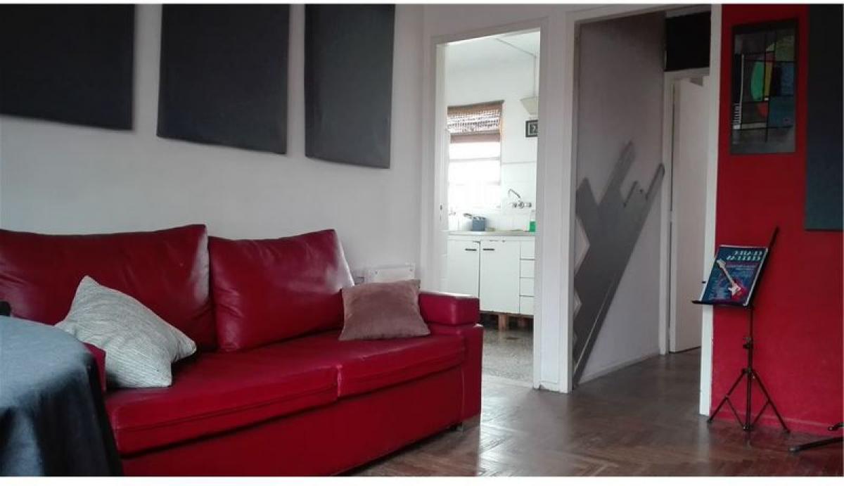 Studio in Buenos Aires, Argentina No. 100987