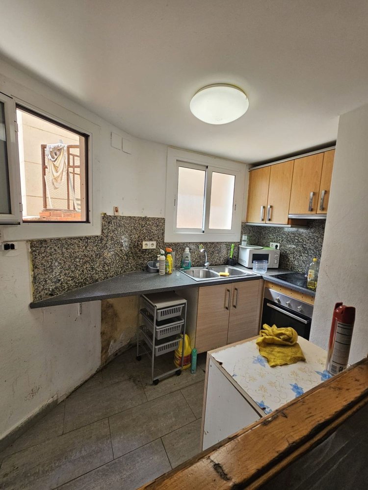 3 chambres Appartement à L'Hospitalet de Llobregat, Spain No. 255499