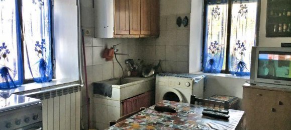 6 rooms House in Pareto, Italy No. 6190 8