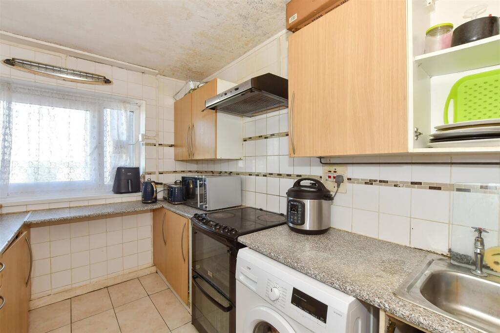 2 bedrooms Apartment in Essex, United Kingdom No. 4128