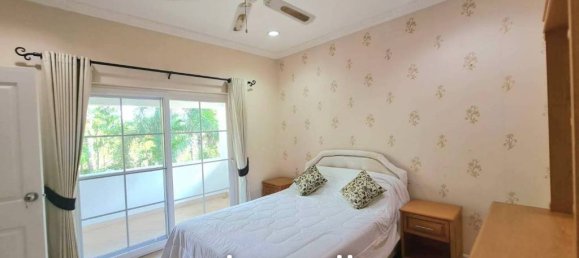 Кафе / ресторан с 6 спальнями в Саттахип, Таиланд № 15459 6