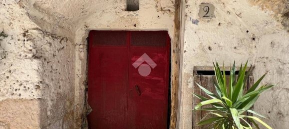 2 bedrooms House in Altamura, Italy No. 278662 12