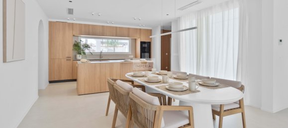 Adosado de 4 dormitorios en Empuriabrava, Spain No. 154032 11