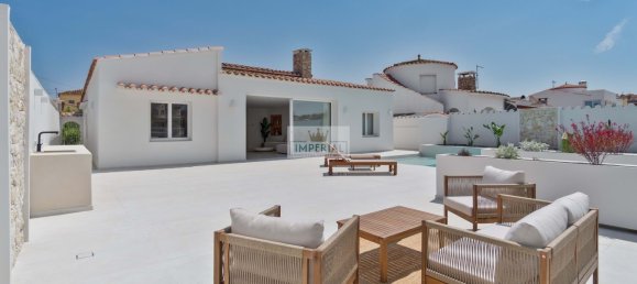 Adosado de 4 dormitorios en Empuriabrava, Spain No. 154032 22