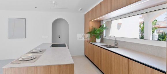 Adosado de 4 dormitorios en Empuriabrava, Spain No. 154032 10