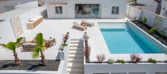 Adosado de 4 dormitorios en Empuriabrava, Spain No. 154032 21