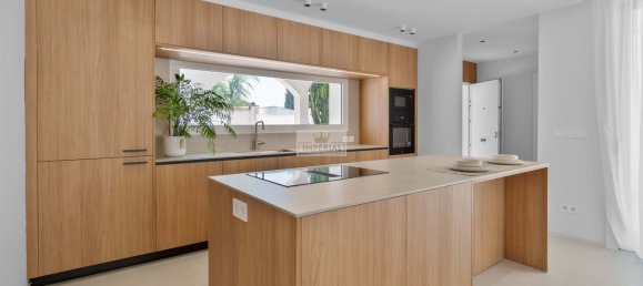 Adosado de 4 dormitorios en Empuriabrava, Spain No. 154032 9