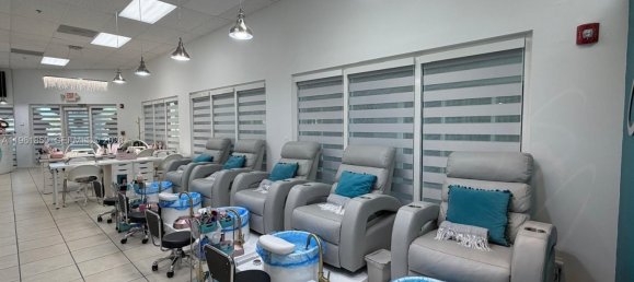  قطعة أرض في Miami, USA رقم 615677 8