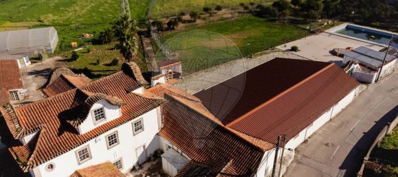 9 bedrooms House in Oliveira do Bairro, Portugal No. 187548 2