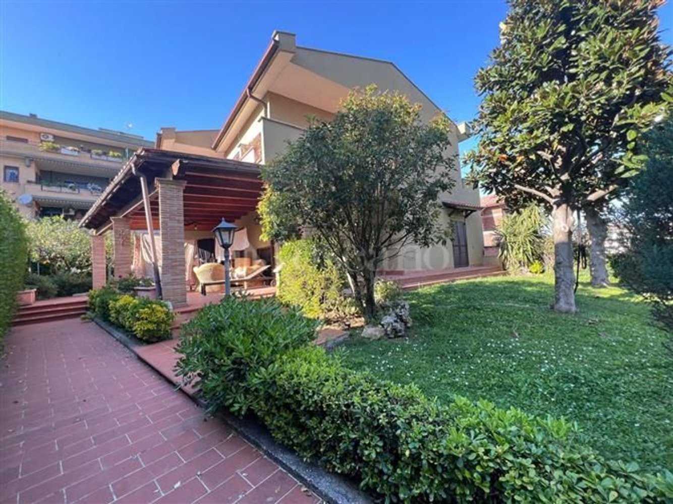 5 bedrooms Villa in Rome, Italy No. 320061