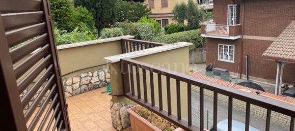 5 bedrooms Villa in Rome, Italy No. 320061 7