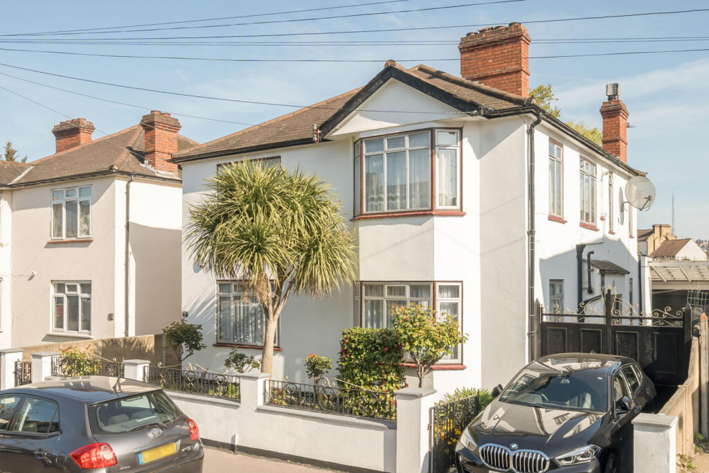 Квартира с 3 спальнями в Лондон, Великобритания № 7705