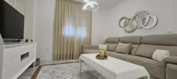 4 bedrooms Townhouse in Los Barrios, Spain No. 166911 5