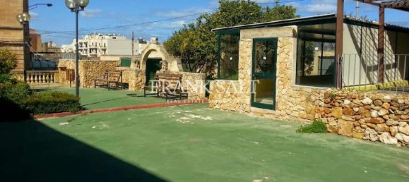 185m² Office in Santa Venera, Malta No. 11851 3