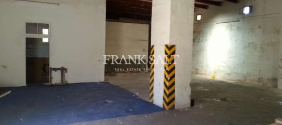 185m² Office in Santa Venera, Malta No. 11851 13