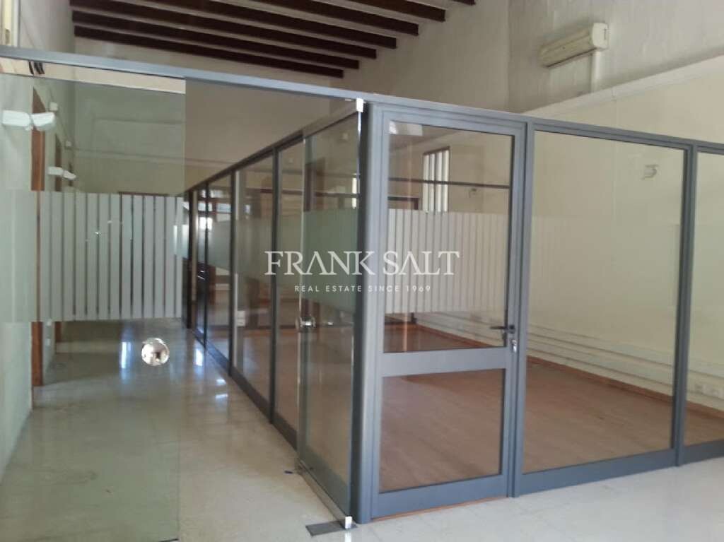 185m² Office in Santa Venera, Malta No. 11851