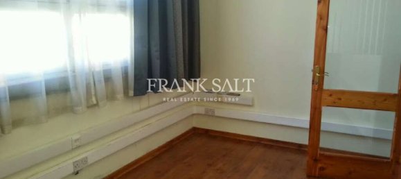 185m² Office in Santa Venera, Malta No. 11851 8