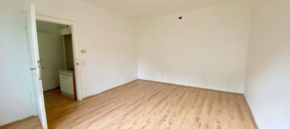 2غرفة شقة في Simmering, Austria رقم 218058 4