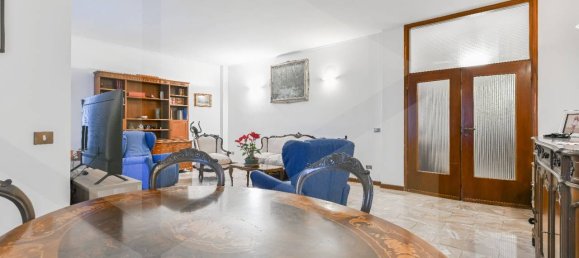 4 rooms Apartment in Milan, Italy No. 241638 4