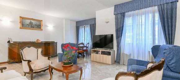 4 rooms Apartment in Milan, Italy No. 241638 8