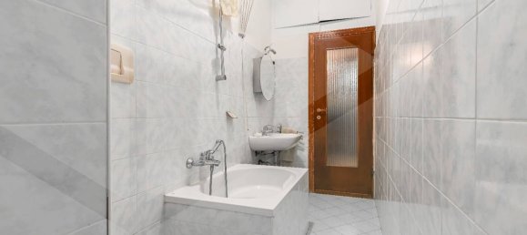 4 rooms Apartment in Milan, Italy No. 241638 38