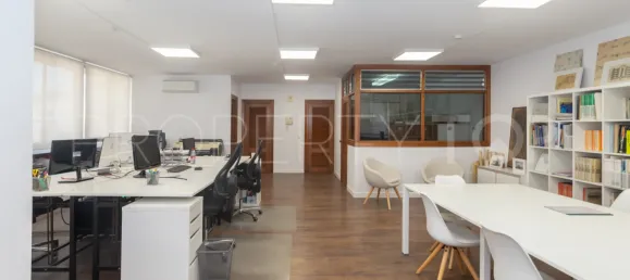 Apartamento de 3 dormitorios en Estepona, Spain No. 182204 2