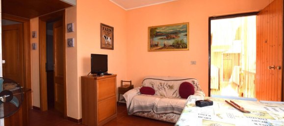 3-salle Appartement à Castelsardo, Italy No. 47111 13