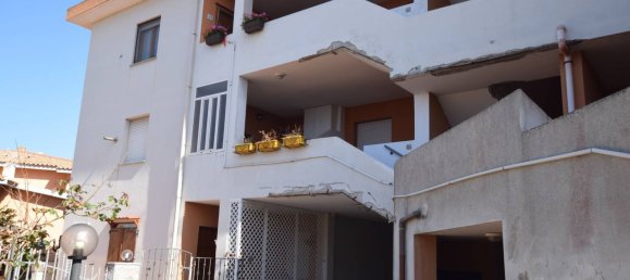 3-salle Appartement à Castelsardo, Italy No. 47111 2