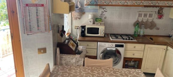 Apartamento de 3 divisões em Monterotondo, Italy N.º 32186 8