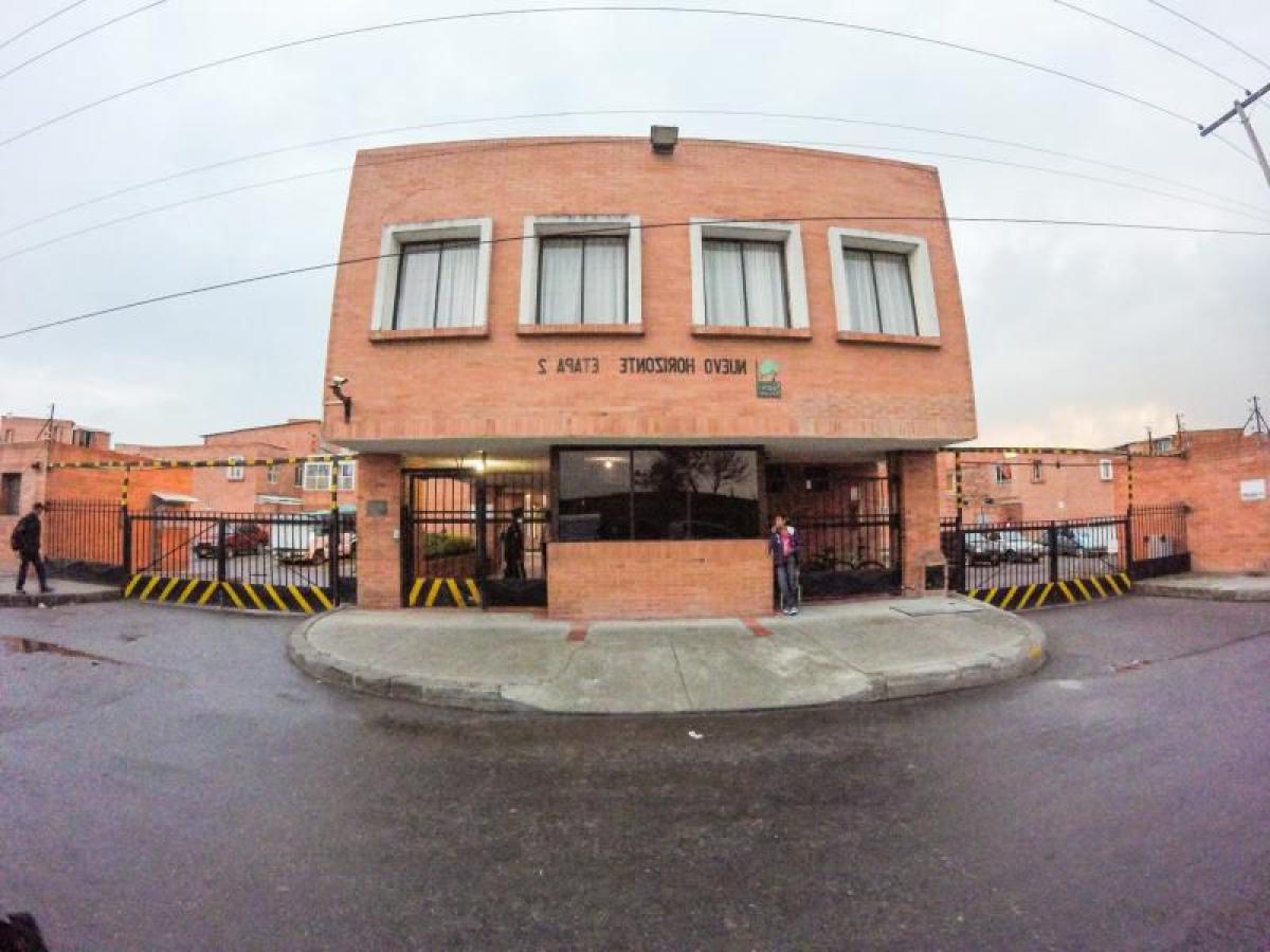 3 bedrooms House in Cundinamarca, Colombia No. 7743