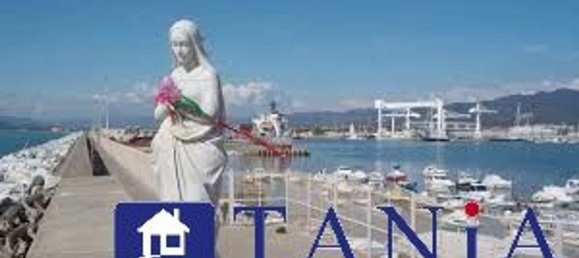 4-Zimmer Haus in Carrara, Italy, Nr. 50904 13