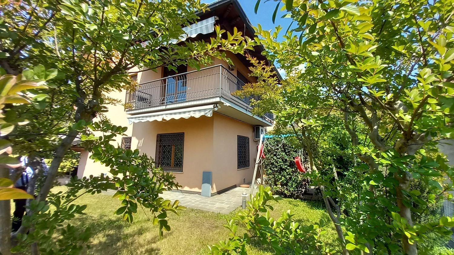 Villa de 5 divisões em Cermenate, Italy N.º 267894