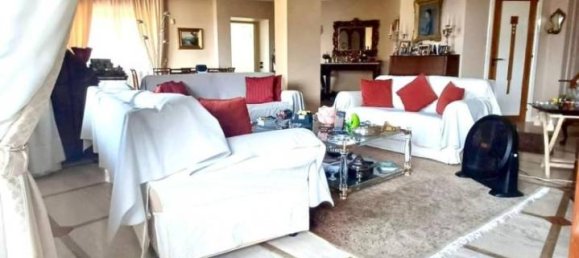 6 rooms Apartment in Naples, Italy No. 27991 8