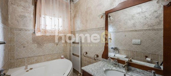 3 bedrooms Apartment in Reggio Emilia, Italy No. 346654 16