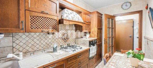 3 bedrooms Apartment in Reggio Emilia, Italy No. 346654 2