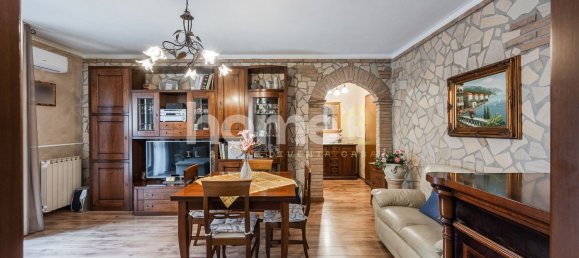 3 bedrooms Apartment in Reggio Emilia, Italy No. 346654 7