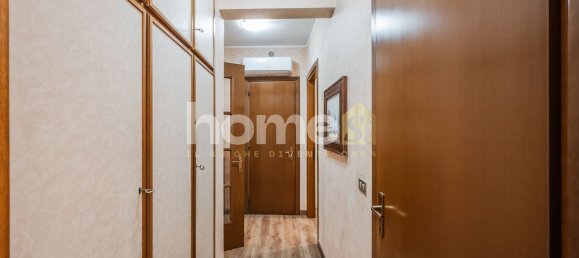 3 bedrooms Apartment in Reggio Emilia, Italy No. 346654 6