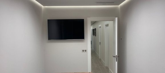 6 bedrooms Apartment in Madrid, Spain No. 134714 6