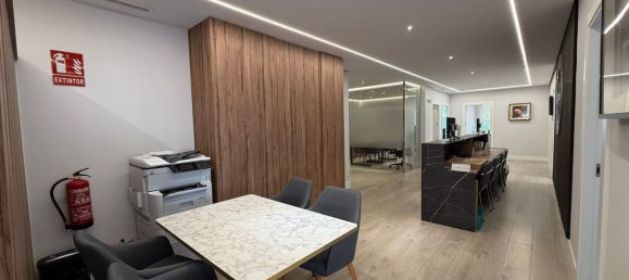 6 bedrooms Apartment in Madrid, Spain No. 134714 13