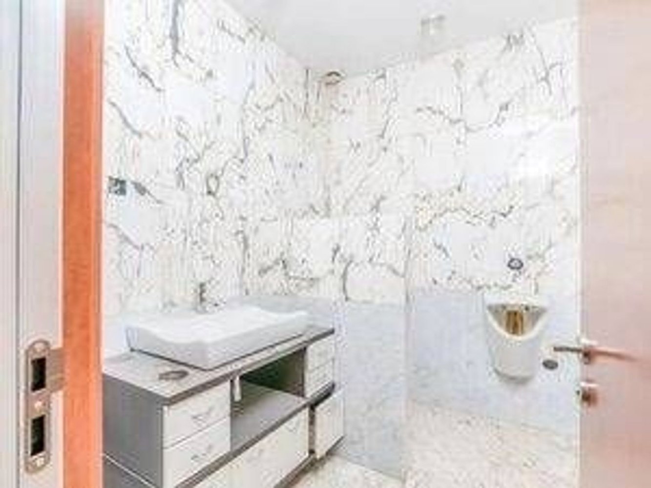 Gewerbliche Immobilie in Ciempozuelos, Spain 981m², Nr. 209441