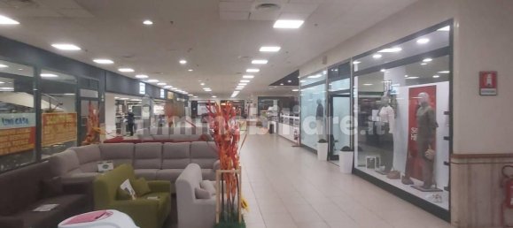 104m² Commercial property in Cropani, Italy No. 339948 8