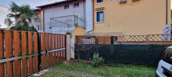 Casa de 4 habitaciónes en Pordenone, Italy No. 40808 28