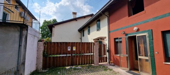 Casa de 4 habitaciónes en Pordenone, Italy No. 40808 24