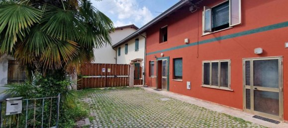 Casa de 4 habitaciónes en Pordenone, Italy No. 40808 23