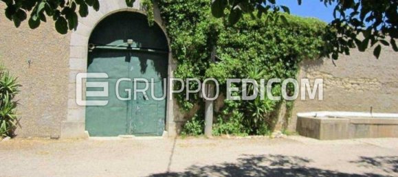 Коммерческая недвижимость 1120м² в Корлеоне, Италия № 289395 2