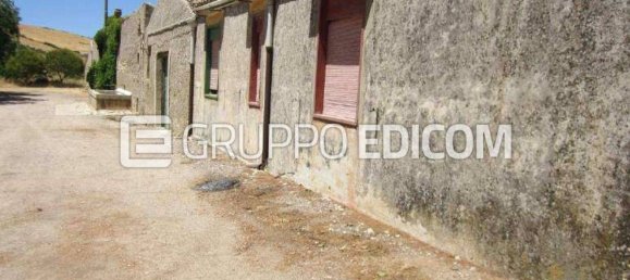 Коммерческая недвижимость 1120м² в Корлеоне, Италия № 289395 3