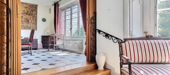 Casa de 4 dormitorios en Montreuil, France No. 360268 9