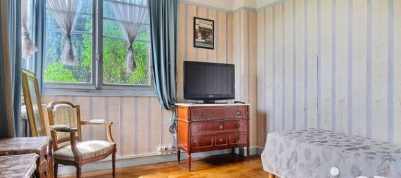 Casa de 4 dormitorios en Montreuil, France No. 360268 12