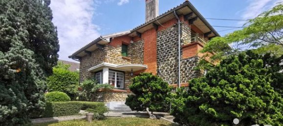 Casa de 4 dormitorios en Montreuil, France No. 360268 3