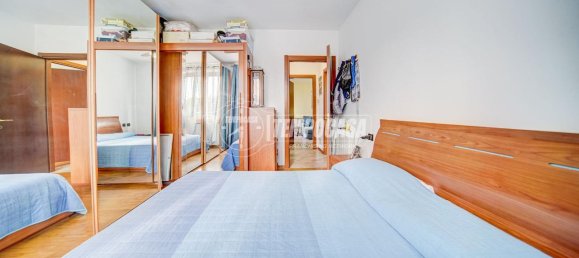 3 rooms Apartment in Vergiate, Italy No. 143310 9